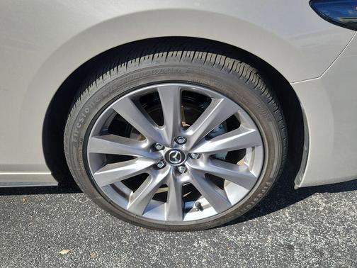 2024 Mazda Mazda3 FWD w/Preferred Package