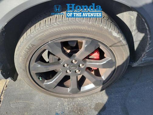 White Metallic 2021 Ford Explorer ST