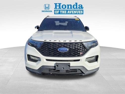 White Metallic 2021 Ford Explorer ST