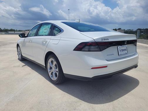 2025 Honda Accord LX 1.5T