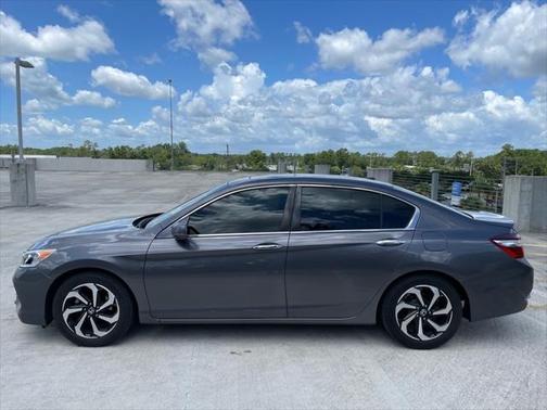 2017 Honda Accord EX-L w/Navigation & Honda Sensing