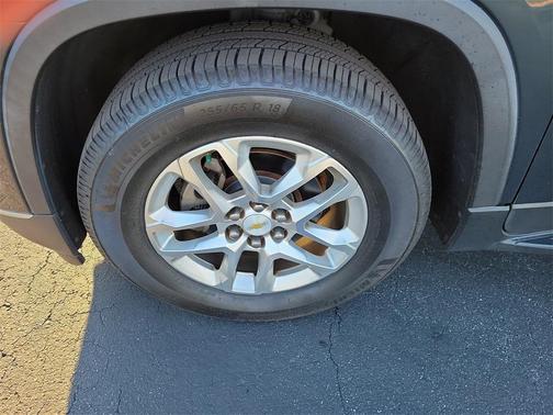 2018 Chevrolet Traverse LT Cloth