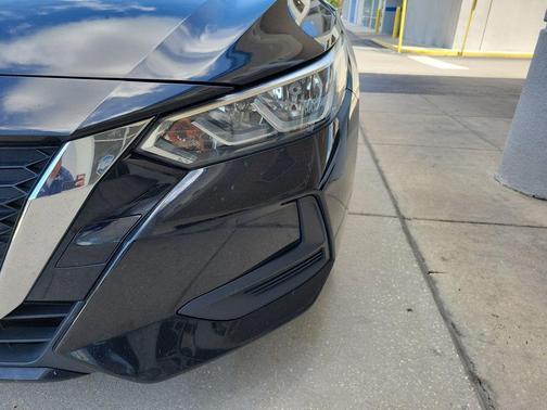 Super Black 2020 Nissan Sentra SV