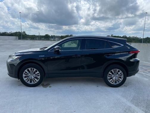 2021 Toyota Venza XLE