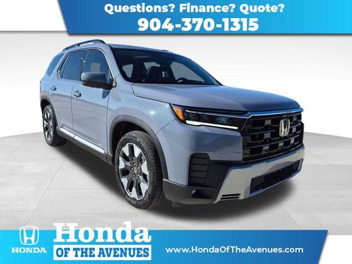 Sonic Gray Pearl 2026 Honda Pilot Touring 8-Passenger