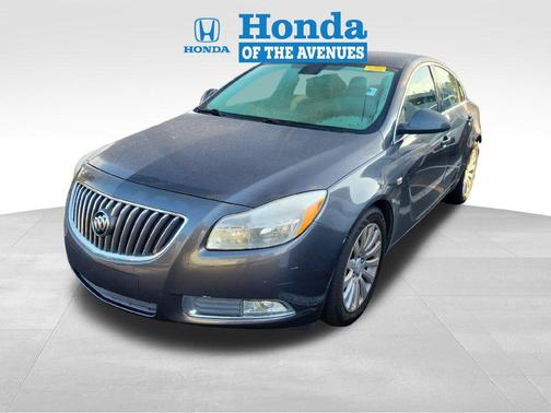 Granite Gray Metallic 2011 Buick Regal CXL