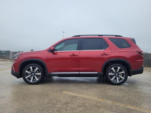 2025 Honda Pilot Touring 8-Passenger