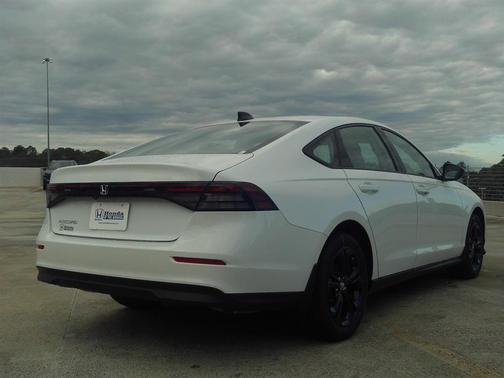2025 Honda Accord Sport SE 1.5T