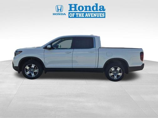 Platinum White Pearl 2026 Honda Ridgeline RTL