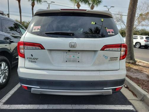 2021 Honda Pilot Touring 8-Passenger