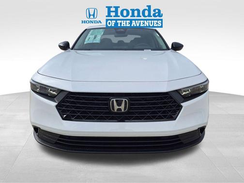 Platinum White Pearl 2026 Honda Accord SE