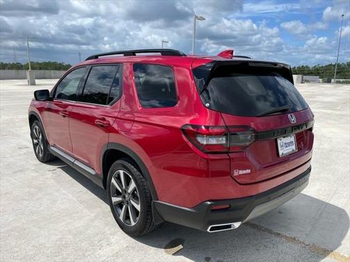 2025 Honda Pilot Touring 8-Passenger