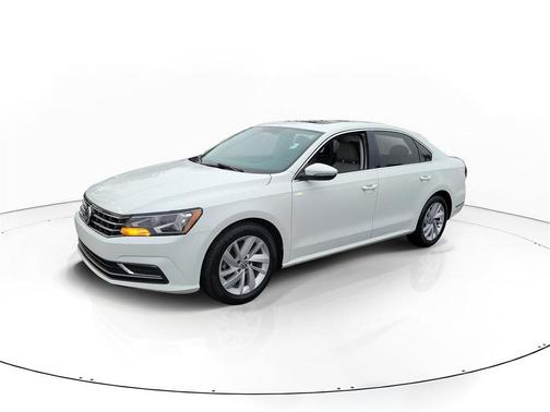 2018 Volkswagen Passat 2.0T SE