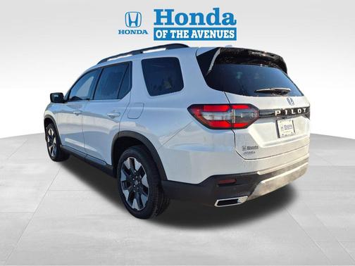 2026 Honda Pilot Touring 8-Passenger