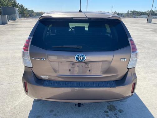 2015 Toyota Prius v Two