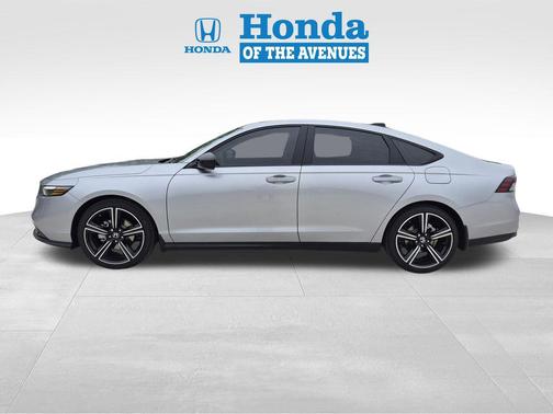 Solar Silver Metallic 2026 Honda Accord SE
