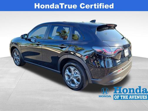 Crystal Black Pearl 2026 Honda HR-V LX