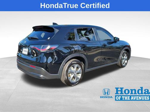 Crystal Black Pearl 2026 Honda HR-V LX