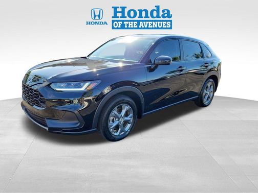 Crystal Black Pearl 2026 Honda HR-V LX
