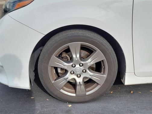 2017 Toyota Sienna SE