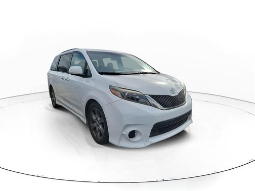 2017 Toyota Sienna SE