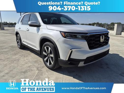 2025 Honda Pilot Touring 8-Passenger