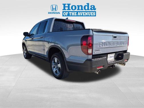 Sonic Gray Pearl 2026 Honda Ridgeline RTL