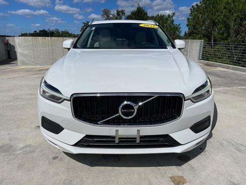 2021 Volvo XC60 T5 Momentum