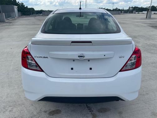 2018 Nissan Versa 1.6 SV