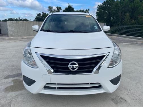 2018 Nissan Versa 1.6 SV
