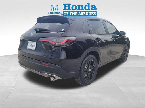 Crystal Black Pearl 2026 Honda HR-V 2WD Sport