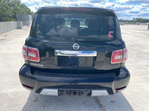 2017 Nissan Armada SV