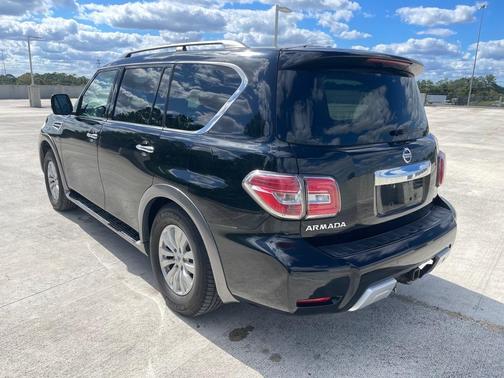 2017 Nissan Armada SV