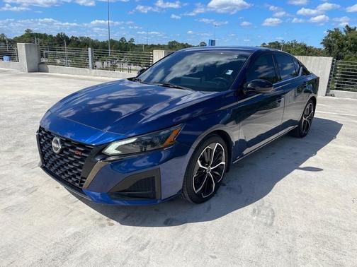2023 Nissan Altima SR FWD