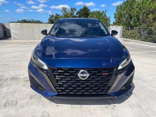 2023 Nissan Altima SR FWD