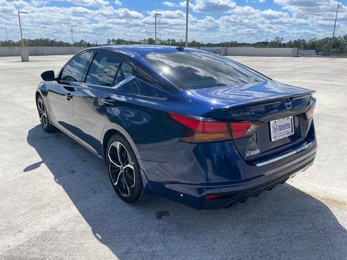 2023 Nissan Altima SR FWD