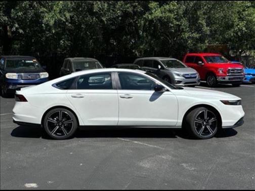 2025 Honda Accord Hybrid Base