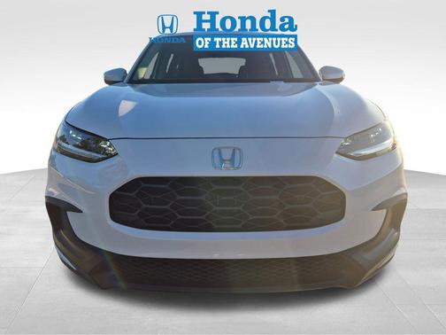 Platinum White 2026 Honda HR-V LX
