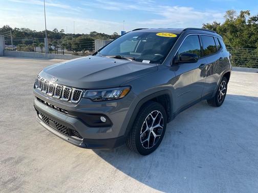2024 Jeep Compass Latitude