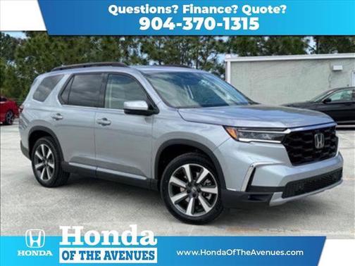 2025 Honda Pilot Touring 8-Passenger