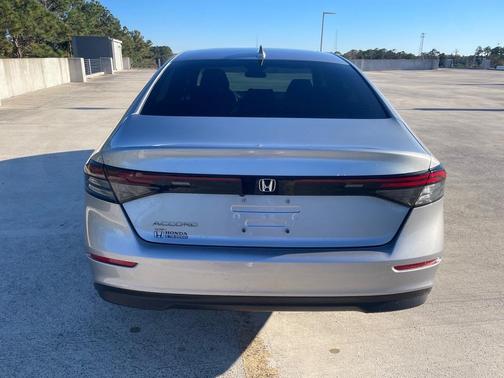 2024 Honda Accord LX 1.5T