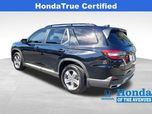 Crystal Black Pearl 2026 Honda Pilot EX-L