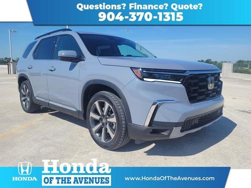 2025 Honda Pilot Touring 8-Passenger