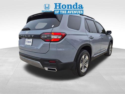 Sonic Gray Pearl 2026 Honda Pilot EX-L
