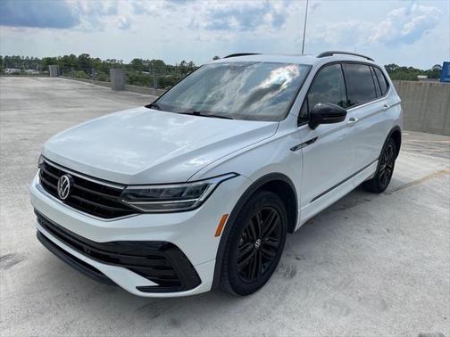 2022 Volkswagen Tiguan 2.0T SE R-Line Black 4MOTION