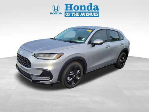 Silver Metallic 2026 Honda HR-V LX