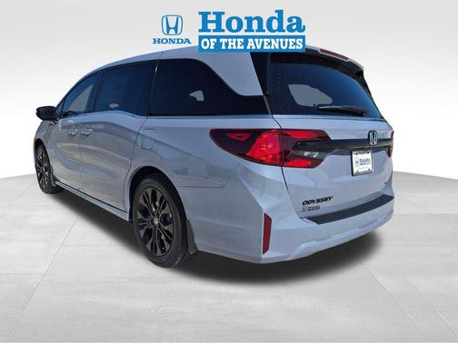 Sonic Gray Pearl 2026 Honda Odyssey Sport-L