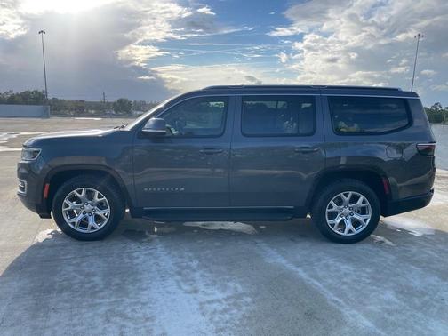 2022 Jeep Wagoneer Series II 4x2
