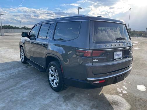 2022 Jeep Wagoneer Series II 4x2