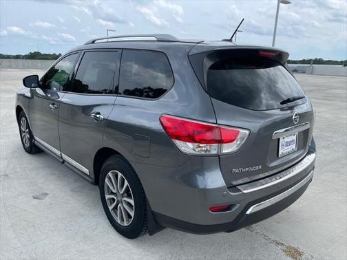 2016 Nissan Pathfinder SL